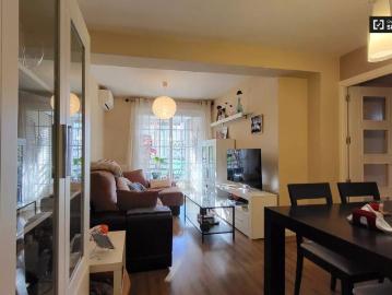 Room in a shared apartment for rent in Aluche