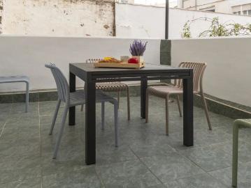 Room in a shared apartment for rent in El Carme, Valencia, perfect for professionals, students, and couples