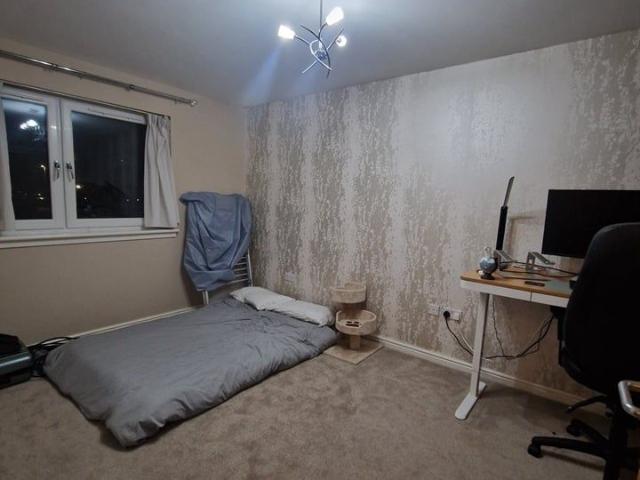 Room in a Shared Flat, Corstorphine, EH12