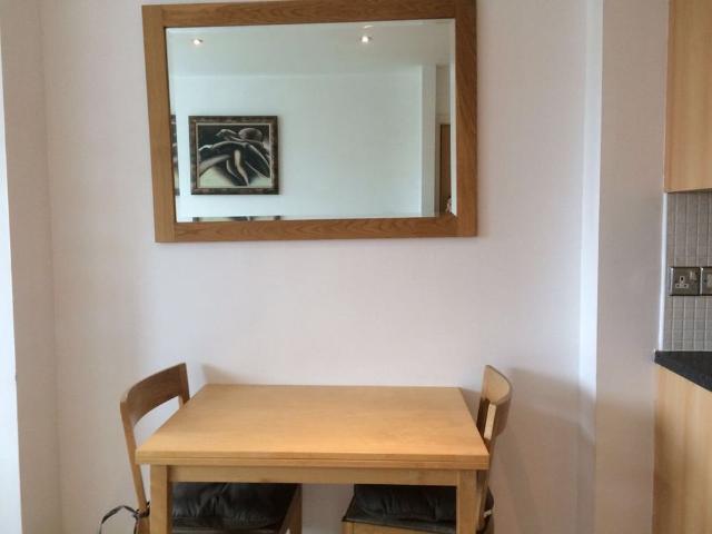 Room in a Shared Flat, Bothwell Street, G2