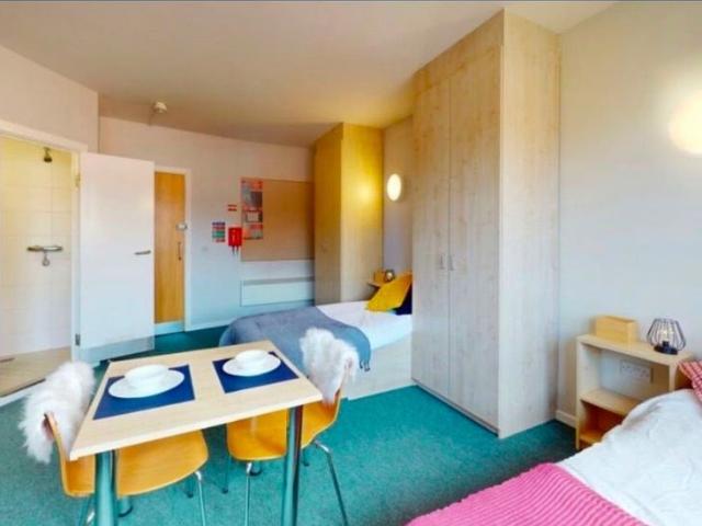 Room in a Shared Flat, Beeston, NG9