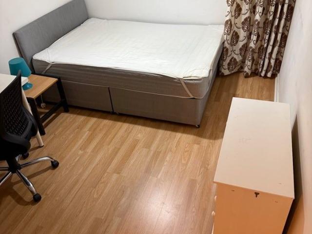 Room in a Shared Flat, Broomhill Drive, G11