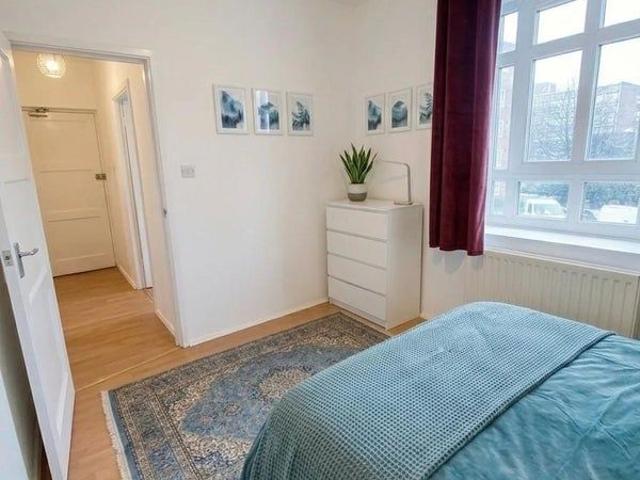Room in a Shared Flat, Brooksbank House, E9