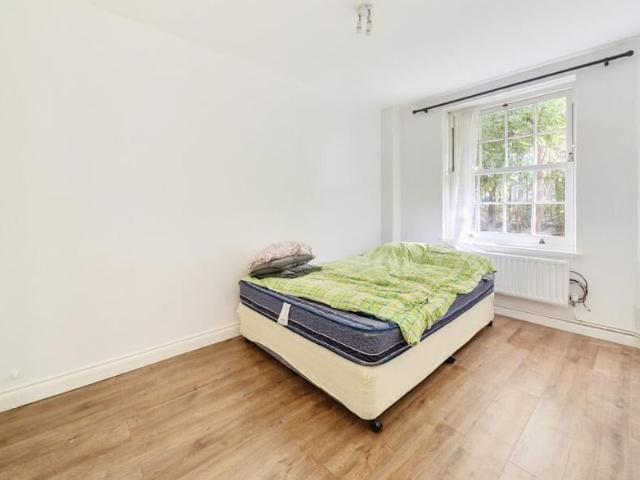 Room in a Shared Flat, Greystoke House, SE15