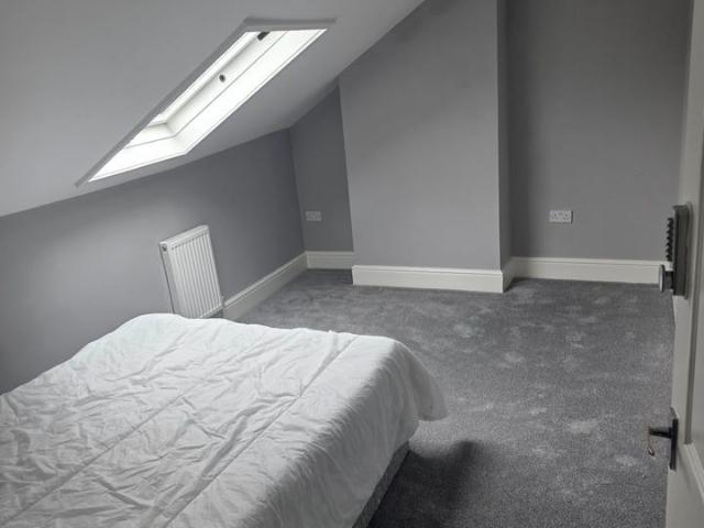 Room in a Shared Flat, Grove Road, CH42