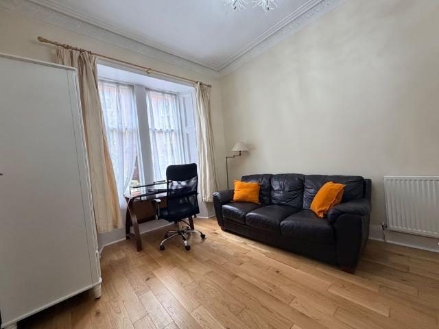 Room in a Shared Flat, Fairlie Park Drive, G11