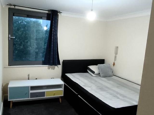Room in a Shared Flat, Francis Road, B16