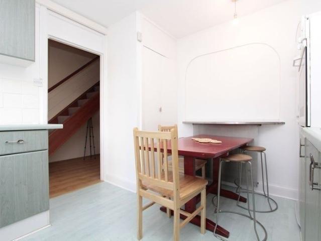 Room in a Shared Flat, Hind Grove, E14