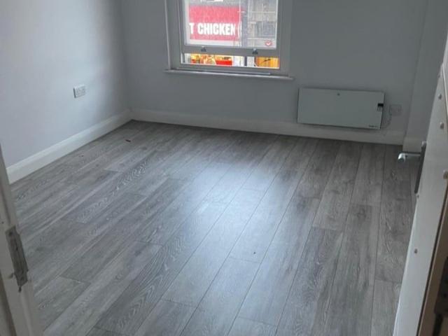 Room in a Shared Flat, London Road, CR0