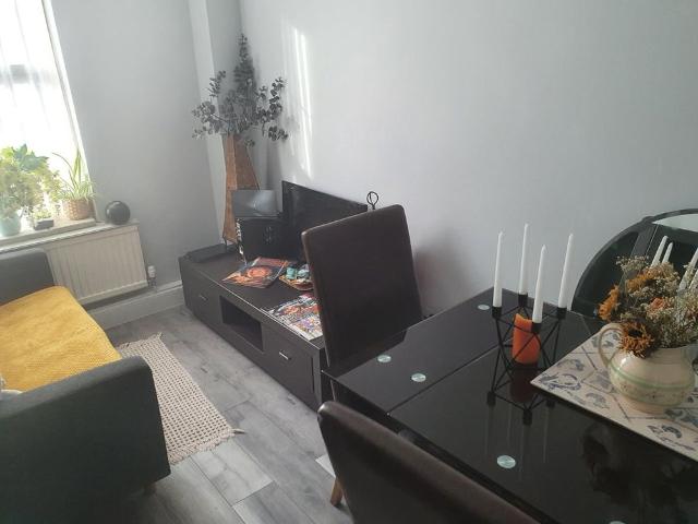 Room in a Shared Flat, London, SE15