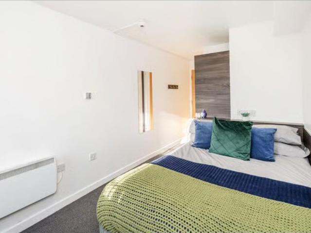 Room in a Shared Flat, Liverpool, L7