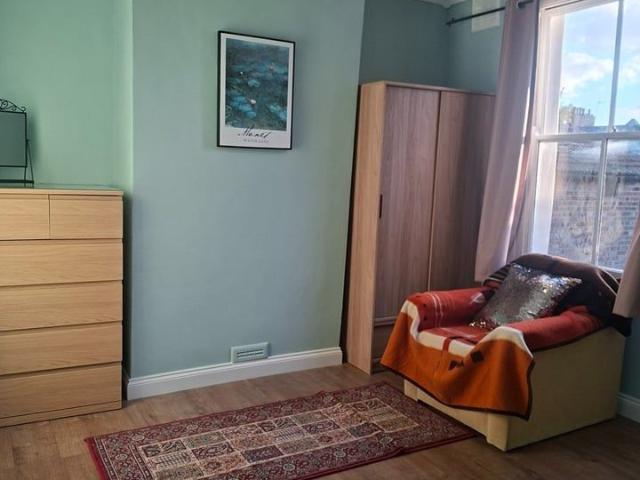 Room in a Shared Flat, Naylor Road, SE15