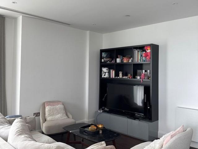 Room in a Shared Flat, Sirocco Tower, E14