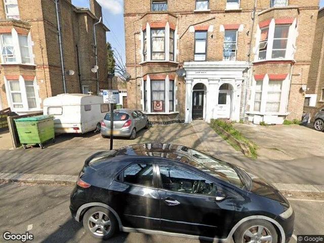 Room in a Shared Flat, Pownall Gardens, TW3