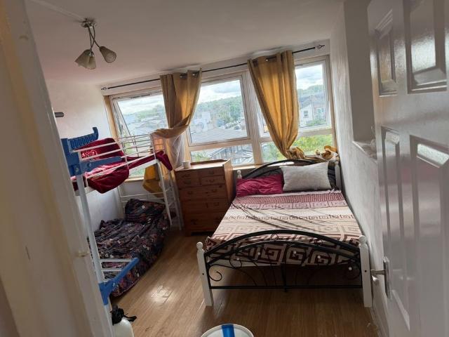 Room in a Shared Flat, Walkynscroft, SE15