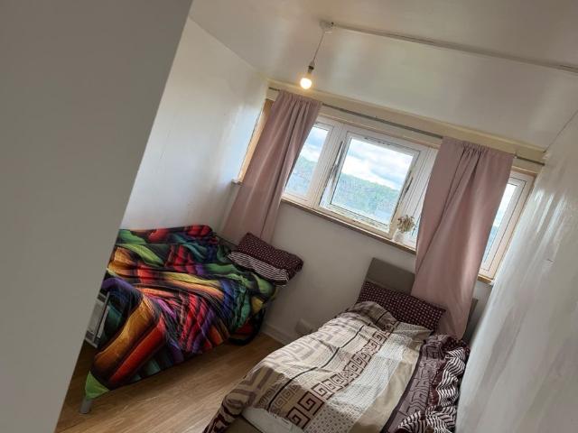 Room in a Shared Flat, Walkynscroft, SE15