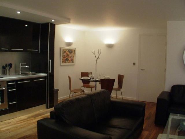 Room in a Shared Flat, Wellington St, LS1