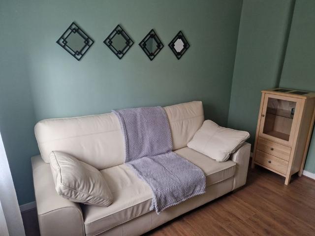 Room in a Shared Flat, West Pilton Grove, EH4