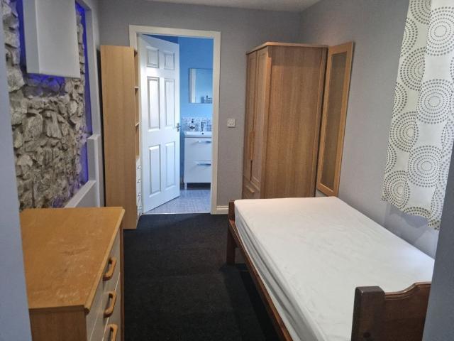 Room in a Shared Flat, Union Grove, AB10
