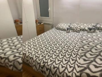 Room in a shared 1 bedroom apartment for rent in Navas