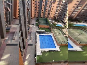 Room in a shared 1 bedroom apartment for rent in Palomeras Sureste