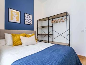 Room in a shared 20 bedroom apartment for rent in Centro Histórico, Málaga