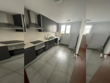Room in a shared 2 bedroom apartment for rent in Cubelles