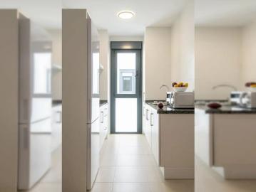 Room in a shared 2 bedroom apartment for rent in El Cerro