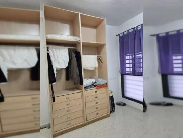 Room in a shared 2 bedroom apartment for rent in La Calzada, perfect for females