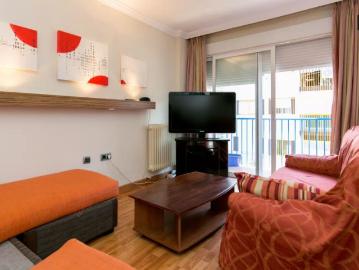 Room in a shared 3 bedroom apartment for rent in Cartuja