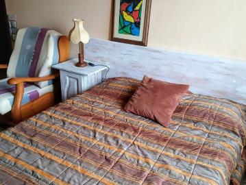 Room in a shared 3 bedroom apartment for rent in Cubelles, all bills included, smoking allowed