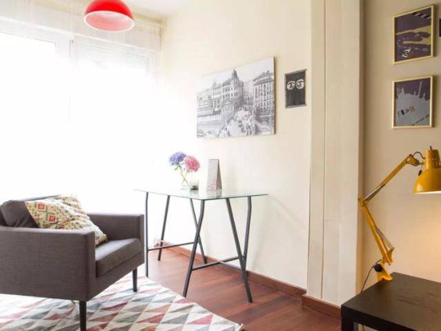 Room in a shared 3 bedroom apartment for rent in Algorta, all bills included, perfect for students and professionals