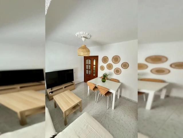Room in a shared 3 bedroom apartment for rent in Barrio Alto, all bills included