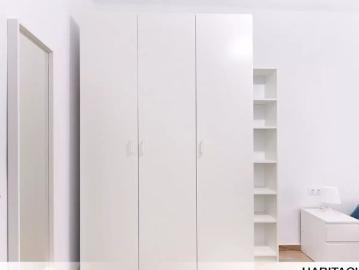 Room in a shared 3 bedroom apartment for rent in Barrio León, Seville, perfect for students only