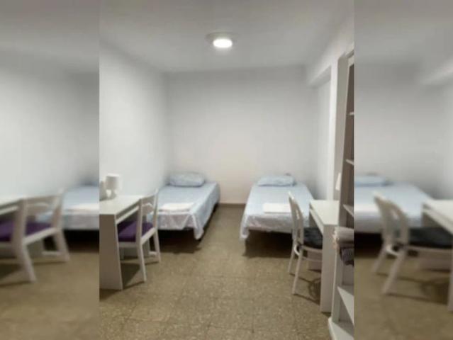 Room in a shared 3 bedroom apartment for rent in Benicalap