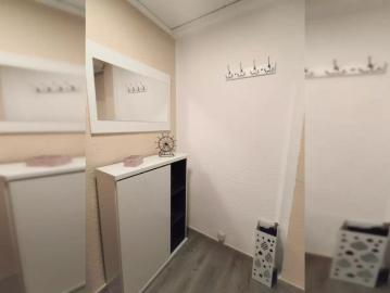 Room in a shared 3 bedroom apartment for rent in Burjassot, perfect for males
