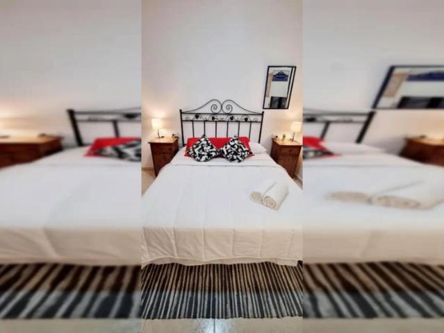 Room in a shared 3 bedroom apartment for rent in Guía de Isora, all bills included professionals and couples allowed