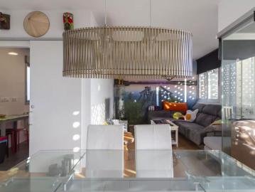 Room in a shared 3 bedroom apartment for rent in Ensanche de Vallecas, perfect for professionals and students
