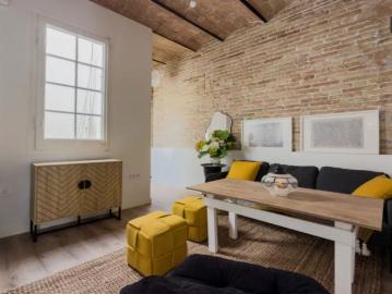 Room in a shared 3 bedroom apartment for rent in El Camp de l'Arpa del Clot, Barcelona