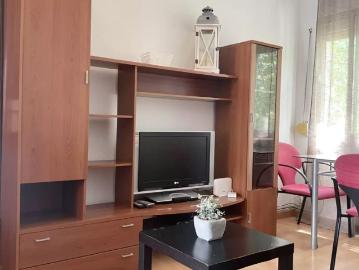 Room in a shared 3 bedroom apartment for rent in El Tardón