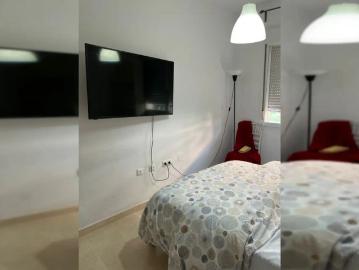 Room in a shared 3 bedroom apartment for rent in Hacienda Roldán