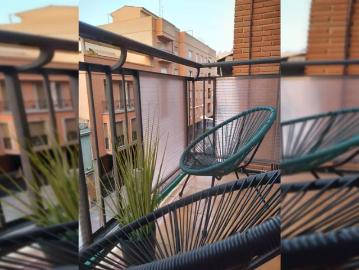 Room in a shared 3 bedroom apartment for rent in Mislata