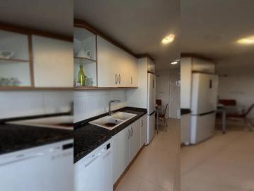 Room in a shared 3 bedroom apartment for rent in Nou Moles, all bills included, perfect for females