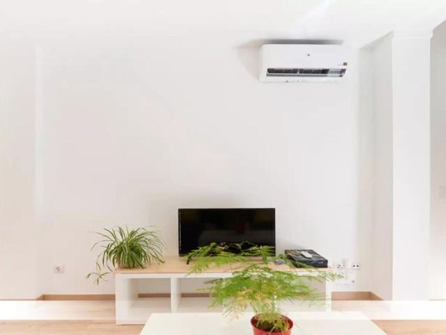 Room in a shared 3 bedroom apartment for rent in Santa María de Ordas San Nicolás, perfect for students and Erasmus