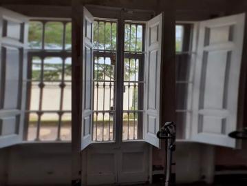 Room in a shared 3 bedroom apartment for rent in Sentmenat, all bills included, only females