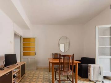 Room in a shared 3 bedroom apartment for rent in Torrent