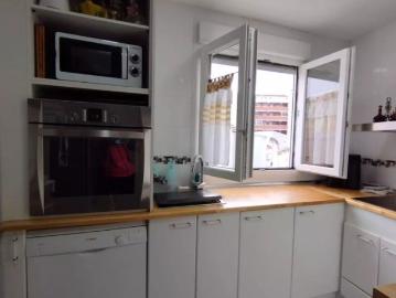Room in a shared 3 bedroom apartment for rent in Zaragoza, no couples