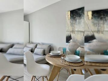 Room in a shared 4 bedroom apartment for rent in Collblanc