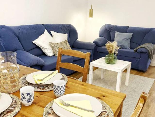 Room in a shared 4 bedroom apartment for rent in Aluche