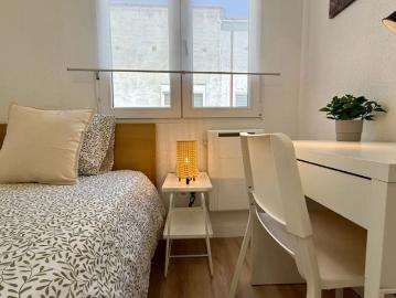 Room in a shared 4 bedroom apartment for rent in Getafe, couples allowed